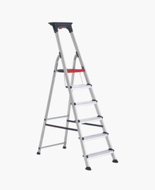 Huishoudtrap: werkhoogte 3,25 m; stahoogte 1,25 m.