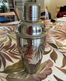 Cocktail shaker