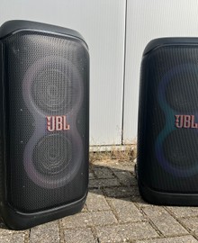 ✅ 2x JBL Partybox 320 + Statieven - Set [te huur]✅
