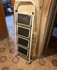 Step Ladder
