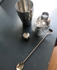 Cocktail shaker