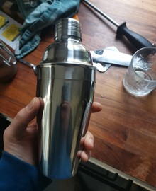 Cocktail shaker