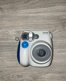 polaroid camera