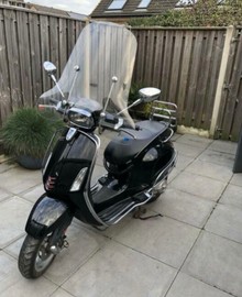 Vespa sprint snor