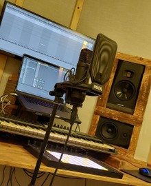 Studio / oefenruimte / soundbooth / digitale mixer / piano