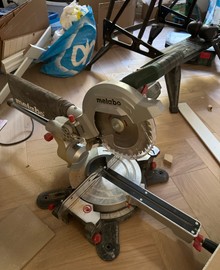 Afkortzaag / verstekzaag metabo