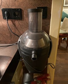 Slowjuicer