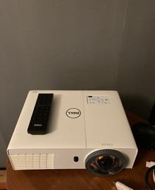 Dell beamer met HDMI (shortthrow)
