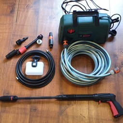 Hogedrukreiniger met tuinslag