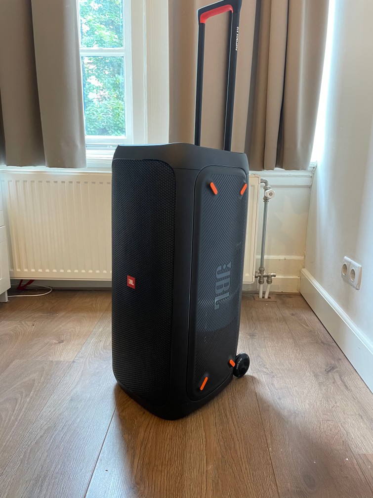 Gloednieuwe JBL Partybox 310 te huur