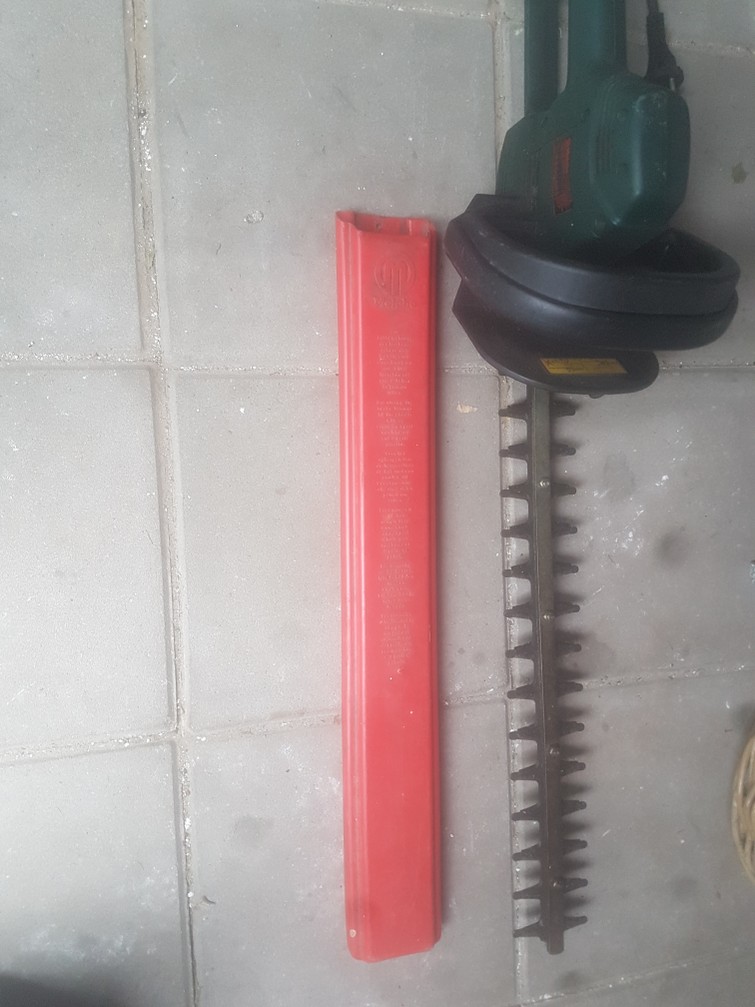 Elektrische heggenschaar metabo