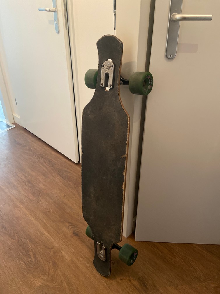 Longboard - not for beginners :)