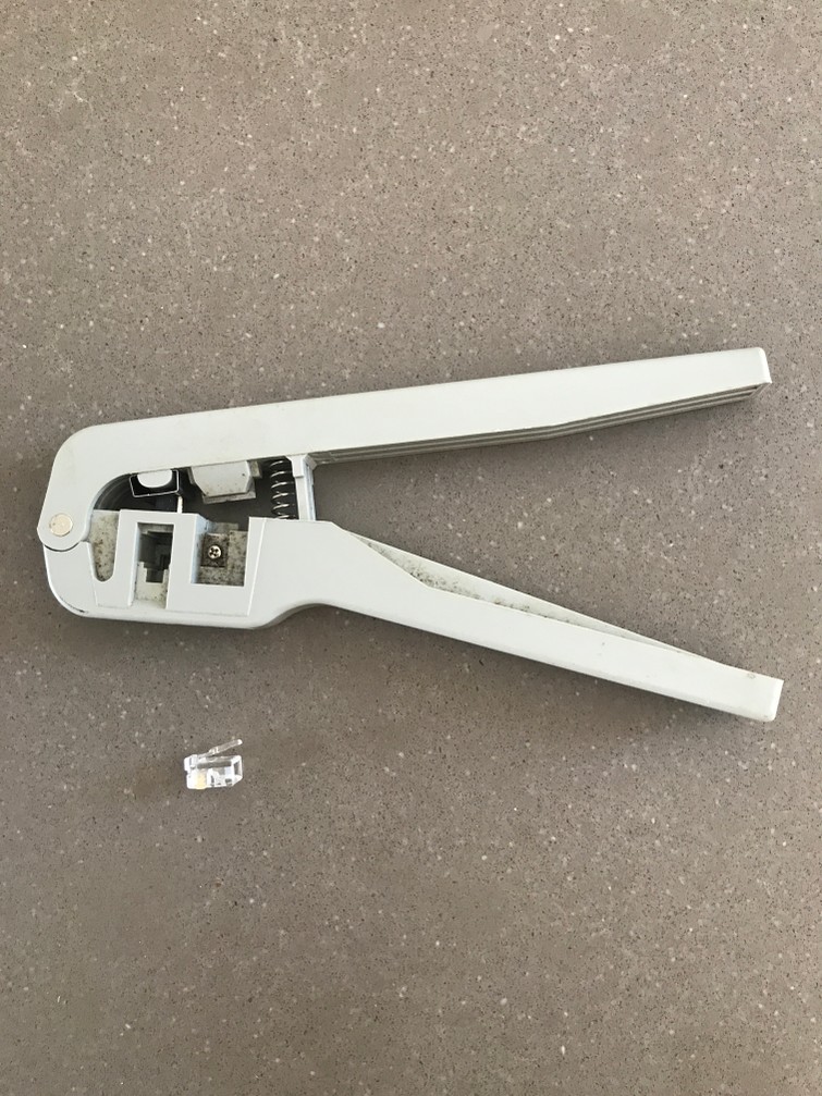 Krimptang voor RJ11 connector