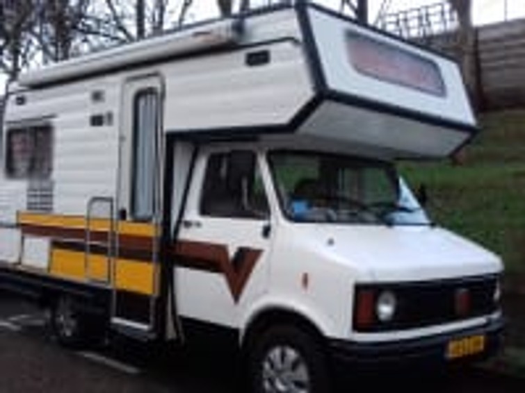 oud bedfordje camper