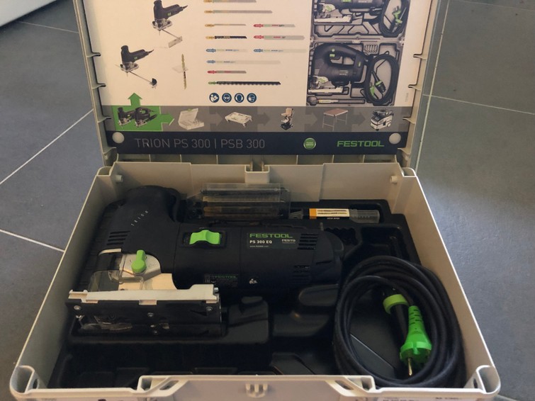 Festool Pendeldecoupeerzaag TRION PS 300 EQ