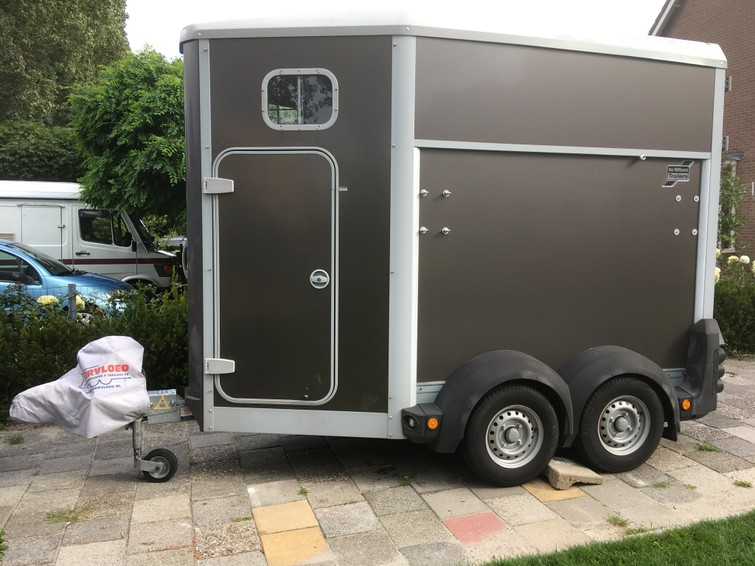 Paardentrailer IFORWILLIAMS