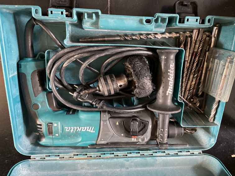 Makita boorhamer met beitelfunctie