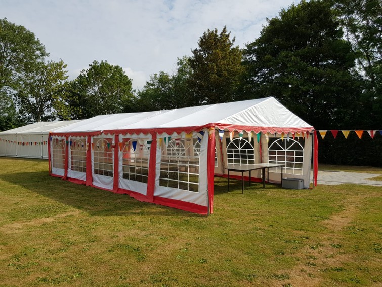 Partytent, buurttent voor feestjes