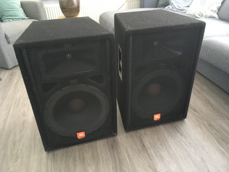 Professionele speakers incl. versterker op bluetooth