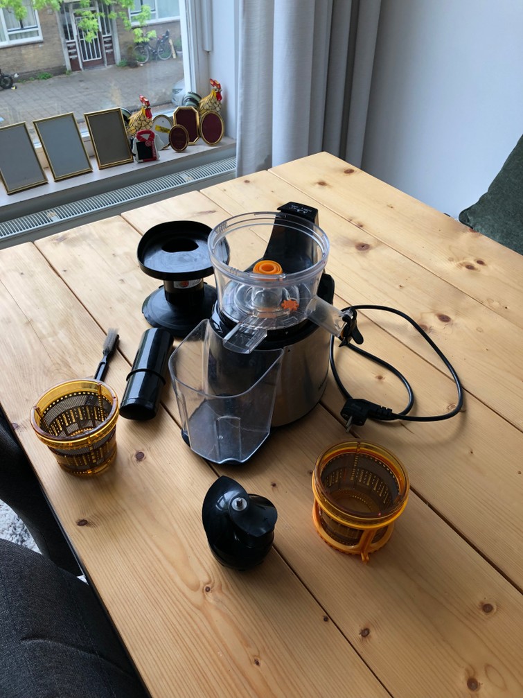 Slowjuicer