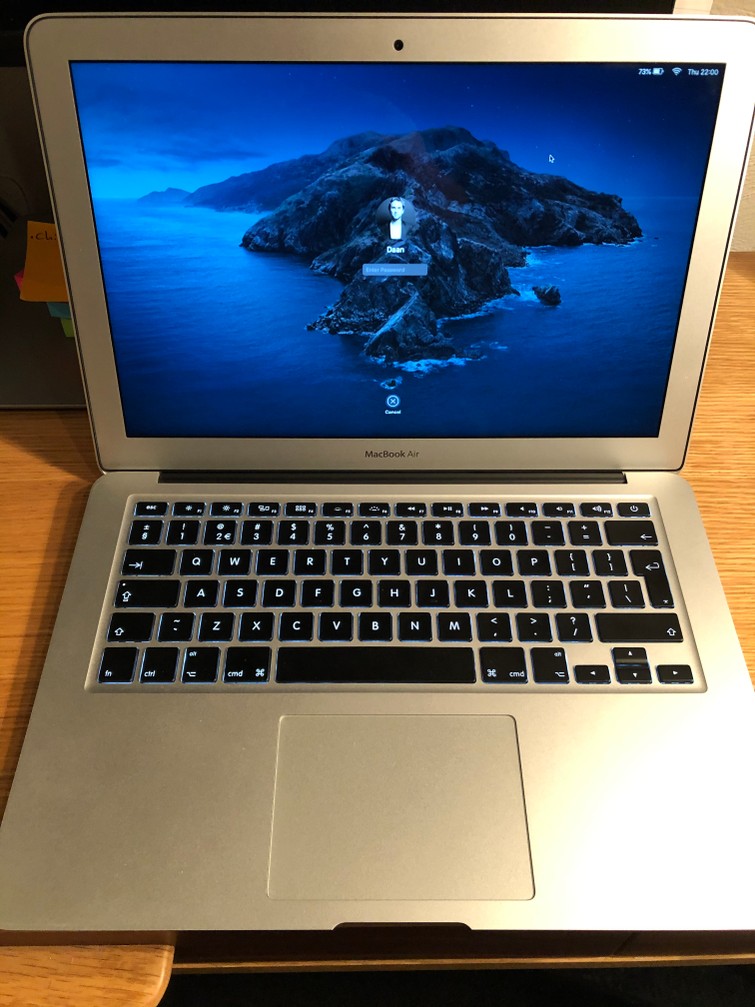 Apple Macbook Air