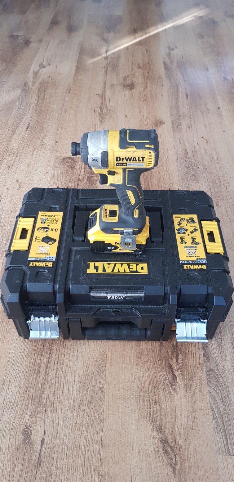 DeWalt slagschroevendraaier