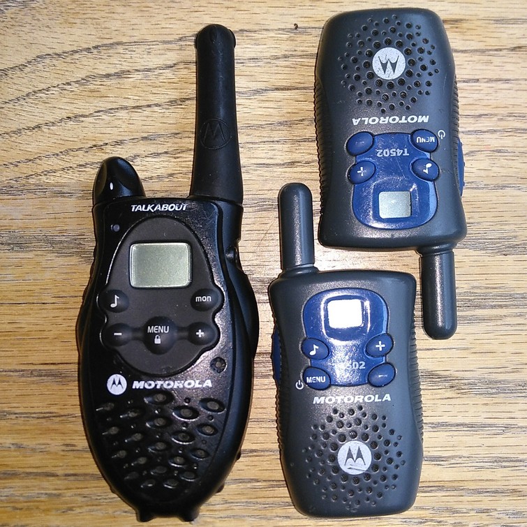 3 Walkie talkies