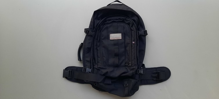 2-in1 zwarte backpack weekendtas 40-60 ltr