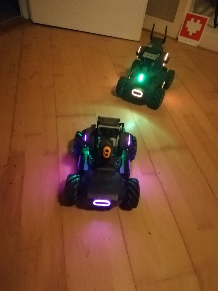 2 DJI Robomaster S1