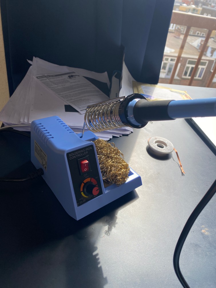 Soldeerbout / Soldering Iron station