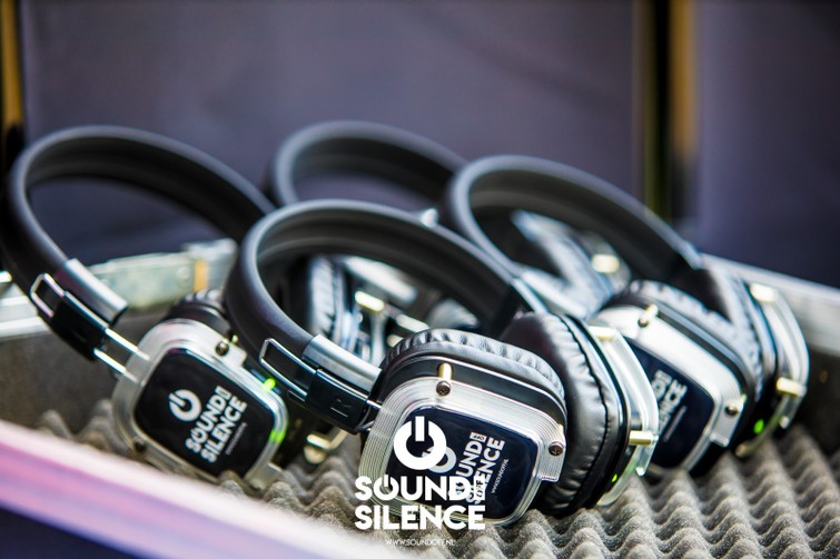 Silent Disco koptelefoons RGB met zender