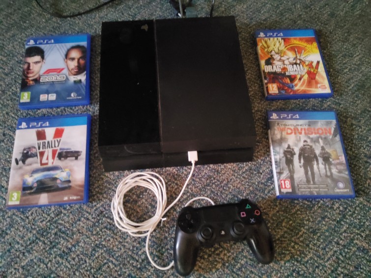 Playstation 4 + controller + spel