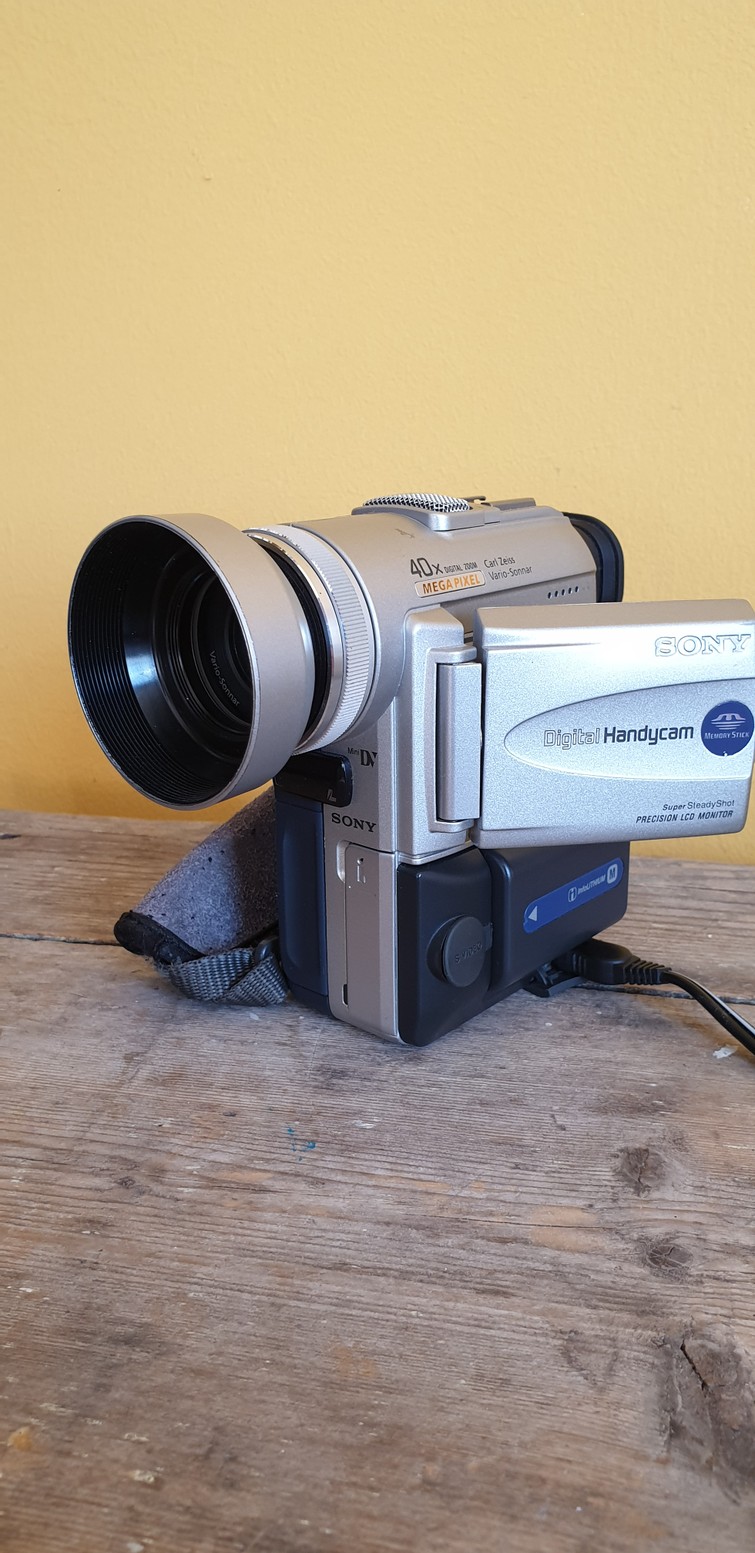 SONY Handycam miniDV